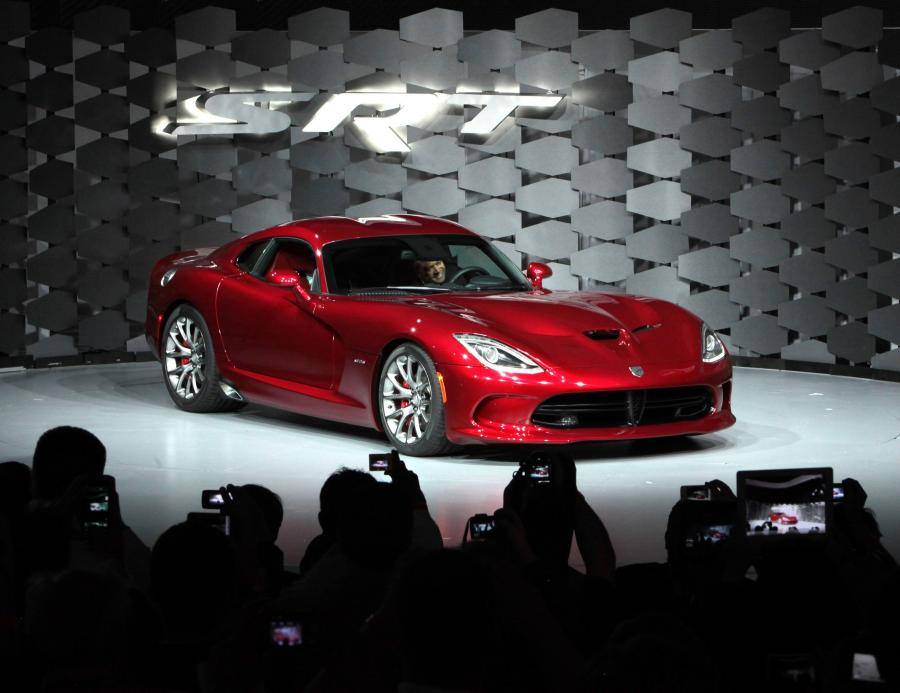  Dodge Viper SRT GTS 2012 года  (фото 12 из 60)